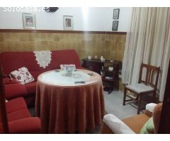CASA EN EL CENTRO DE PUEBLONUEVO PARA ENTRAR A VIVIR.