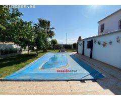 PRECIOSA PARCELA CON VIVIENDA Y PISCINA