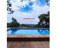 PARCELA CON VIVIENDA Y PISCINA A LA VENTA