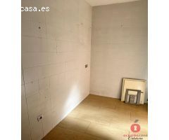 LOCAL COMERCIAL JUNTO A LA AVENIDA BARCELONA