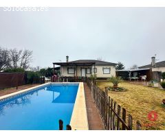 PARCELA DE 1.650 METROS - CON AMPLIA CASA Y PISCINA - ZONA CORTIJO EL RUBIO