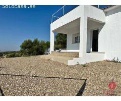 6000 METROS DE TERRENO CON CASA A ESTRENAR - URBANIZACIÓN CIGARRA-BAJA
