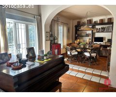 CASA URBANA EN TERRENO DE 1.540 METROS - SANTA MARÍA DE TRASSIERRA