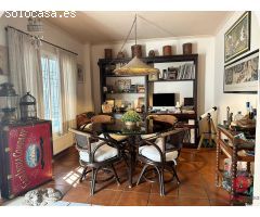CASA URBANA EN TERRENO DE 1.540 METROS - SANTA MARÍA DE TRASSIERRA