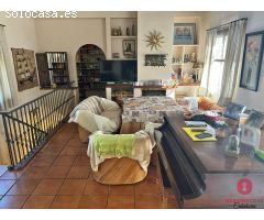 CASA URBANA EN TERRENO DE 1.540 METROS - SANTA MARÍA DE TRASSIERRA