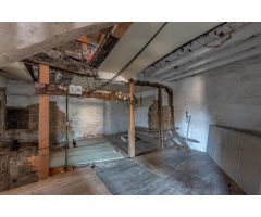 Casa de Pueblo en Venta en Artzentales, Vizcaya