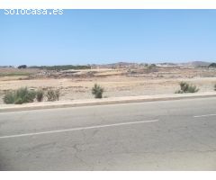 Gran oportunidad para inversores! Terreno urbanizable en la calle Maldonado, El Tablero.