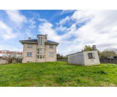 Chalet en Venta en Bergondo, A Coruña