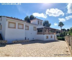 Chalet en Venta en Muntanya la Sella, Alicante