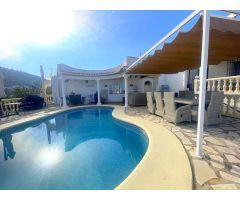 Chalet en Venta en Denia, Alicante