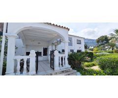 Chalet en Venta en Denia, Alicante