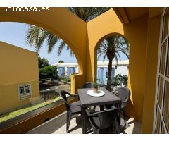 Apartamento con piscina comunitaria