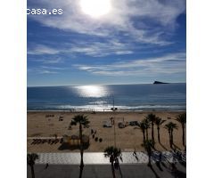 VENDO EN PLAYA LEVANTE GRAN PISO DE 4 DORMITORIOS, 3 BAÑOS. EN PRIMERA LINEA DE PLAYA