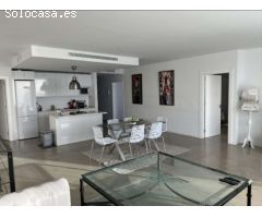 Villa Moderna de Lujo con Vistas Panorámicas en Benalmadena