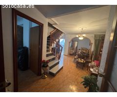 Se vende una casa adosada en centro de Molvizar Granada