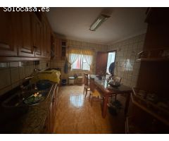 Se vende una casa adosada en centro de Molvizar Granada