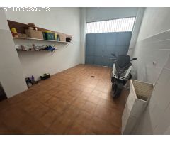 Se vende una casa adosada en centro de Molvizar Granada