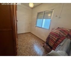 Se vende una casa adosada en centro de Molvizar Granada