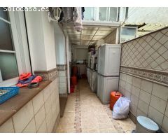 Se vende un piso en el centro de Motril granat