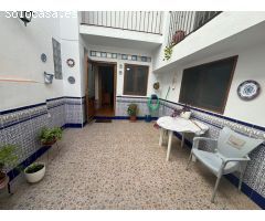 Se vende una casa uní familiar en centro de  guajar fondón Granada