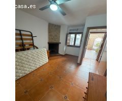 Se vende una casa uní familiar en centro de  guajar fondón Granada