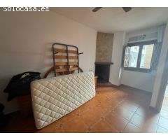 Se vende una casa uní familiar en centro de  guajar fondón Granada