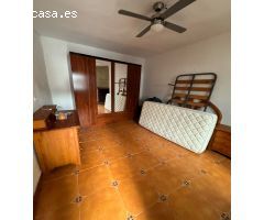 Se vende una casa uní familiar en centro de  guajar fondón Granada