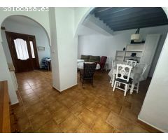 Se vende una casa uní familiar en centro de  guajar fondón Granada