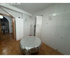Se vende una casa uní familiar en centro de  guajar fondón Granada