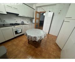 Se vende una casa uní familiar en centro de  guajar fondón Granada