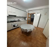 Se vende una casa uní familiar en centro de  guajar fondón Granada
