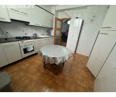 Se vende una casa uní familiar en centro de  guajar fondón Granada