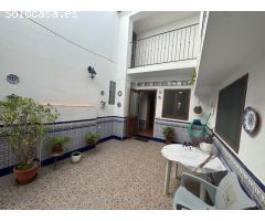 Se vende una casa uní familiar en centro de  guajar fondón Granada