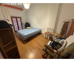Se vende una casa uní familiar en centro de  guajar fondón Granada