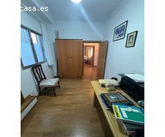 Se vende una casa uní familiar en centro de  guajar fondón Granada