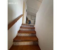 Se vende una casa uní familiar en centro de  guajar fondón Granada