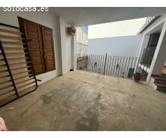 Se vende una casa uní familiar en centro de  guajar fondón Granada