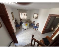 Se vende una casa pareada en el centro de Molvizar granada