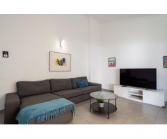 Gran bungalow en esquina cerca del campo de golf