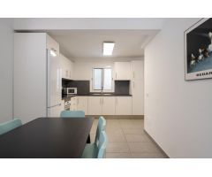 Gran bungalow en esquina cerca del campo de golf