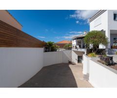 Exclusiva villa independiente en Sonnenland con piscina y garaje ????????