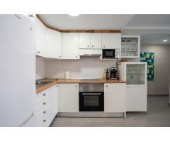 Apartamento de 3 dormitorios en el complejo Europlaya – ¡Ubicación inmejorable frente al Yumbo!