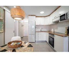 Apartamento de 3 dormitorios en el complejo Europlaya – ¡Ubicación inmejorable frente al Yumbo!