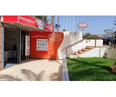 Oficina esquinera para uso inmediato en una ubicación favorable
