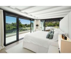 Esta villa es el equilibrio perfecto entre un estilo de vida tranquilo y la proximidad a la vibrante