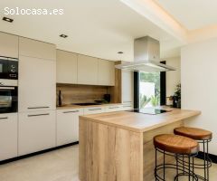 Nuevo proyecto contemporáneo enclavado en el corazón del Valle del Golf, Nueva Andalucía, Marbella