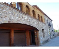 Casa de Pueblo en Venta en Mont-ras, Girona