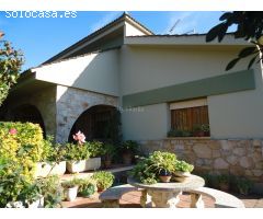 Chalet en Venta en Forallac, Girona