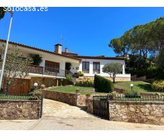 Chalet en Venta en Mont-ras, Girona