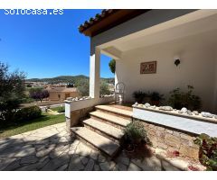 Chalet en Venta en Mont-ras, Girona